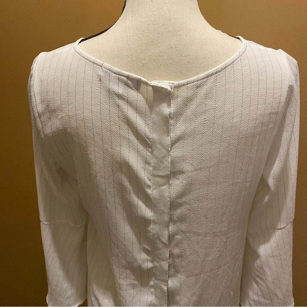 Roz & Ali white gold metallic thread pinstripes button down back large sleeve XS - Picture 8 of 12